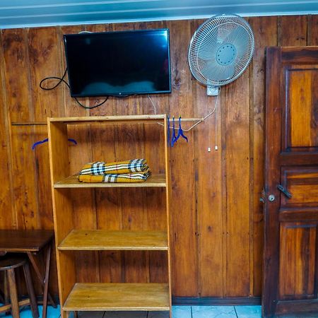 Hospedaje Angeluz Quesada  Luaran gambar