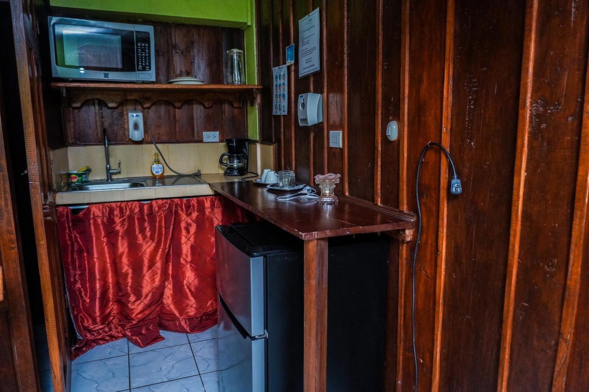 Hospedaje Angeluz Quesada  Luaran gambar